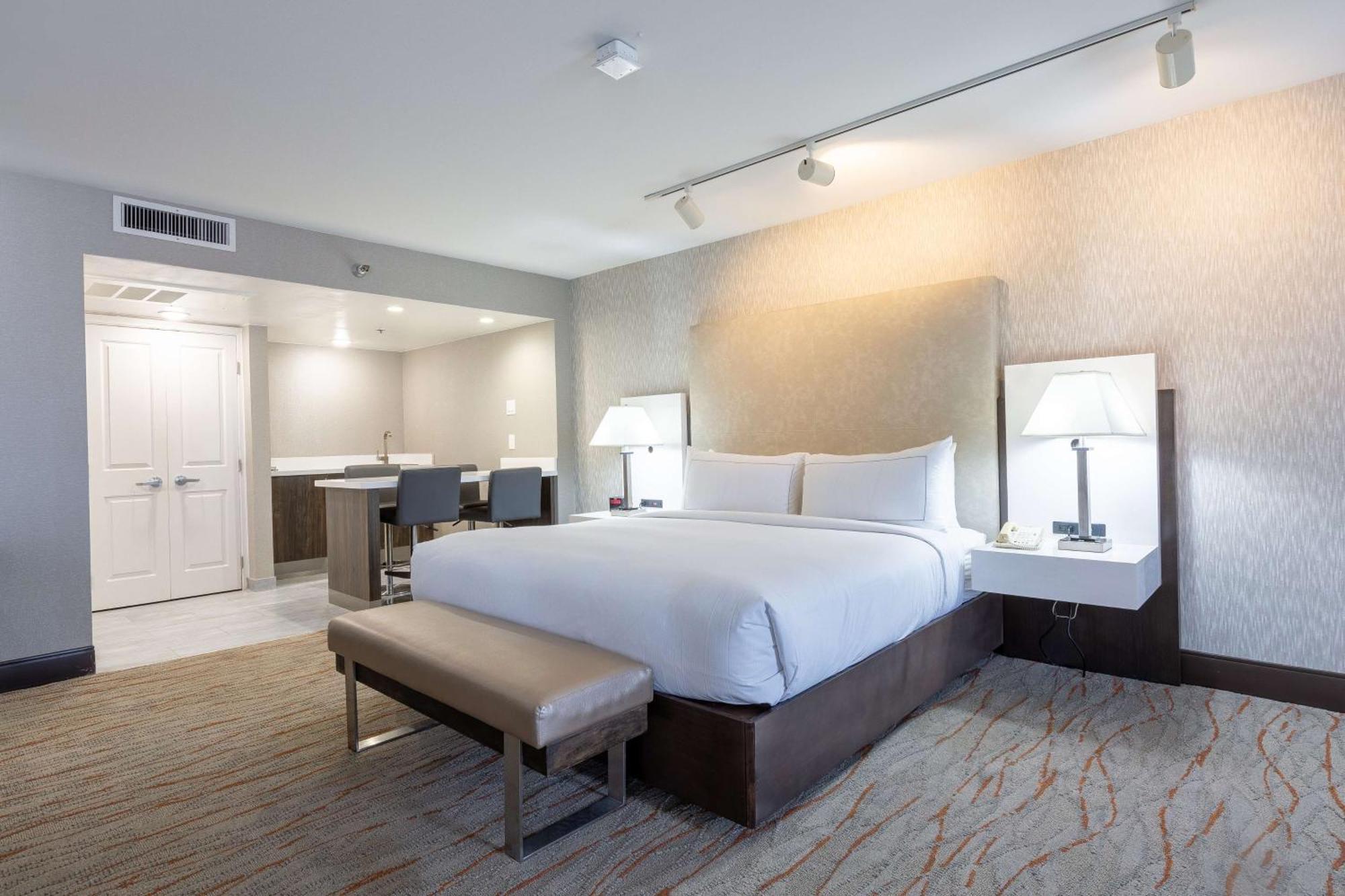 Doubletree By Hilton Dallas/Річардсон Екстер'єр фото